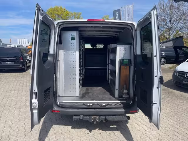 Mercedes-Benz Sprinter 315 CDI KA/L2H1/REGALAUSBAU/MBUX/AHK3,5T/KLIMA/TEMPOMAT Sprinter - Bild 7