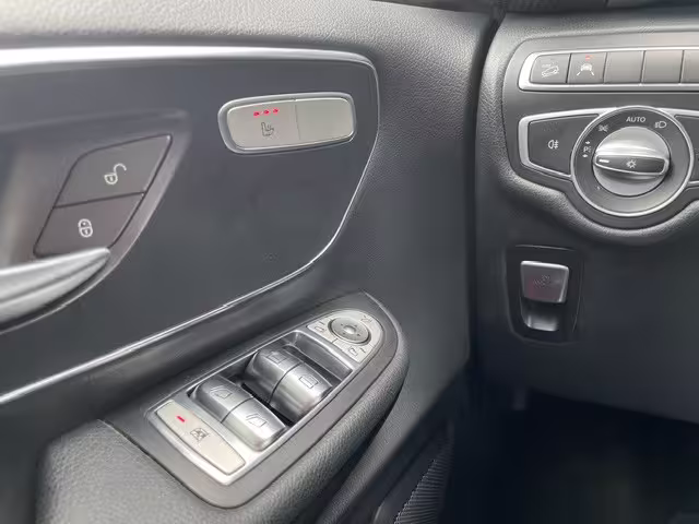 Mercedes-Benz V 220 d EDITION/4MATIC/DAB/AMG/KLIMA/AHK2,5T/LED/TEMPOMAT V 220 - Bild 19