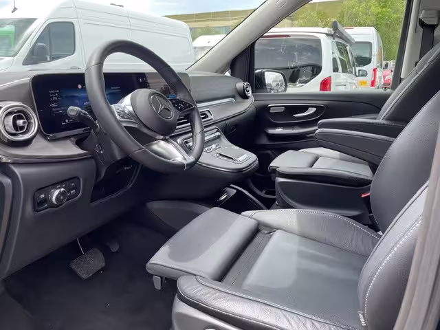 Mercedes-Benz V 300 d AVANTGARDE/EXTRALANG/MBUX/ELEKT.TÜRE/DISTRONIC/360° V 300 - Bild 13