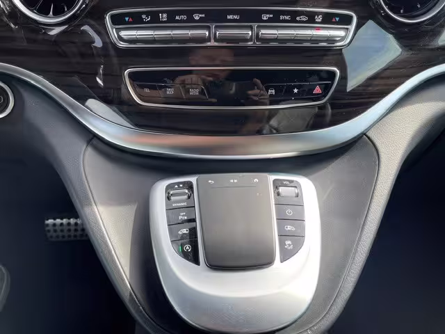 Mercedes-Benz V 250 d 4MATIC/RS3430/AMG/DISTRONIC/LEDER/DAB/360°/8-SITZER V 250 - Bild 14