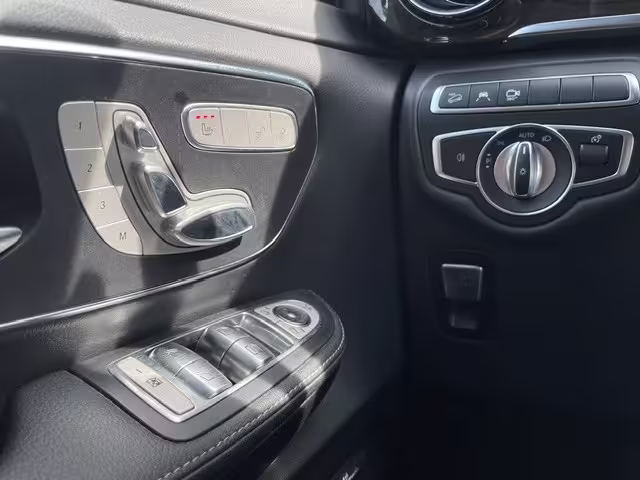 Mercedes-Benz V 250 d 4MATIC/RS3430/AMG/DISTRONIC/LEDER/DAB/360°/8-SITZER V 250 - Bild 19
