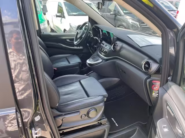 Mercedes-Benz Marco Polo 300 d 4MATIC/AMG/AIRMATIC/360°/DISTRONIC/AHK/STANDHZG V 300 - Bild 11