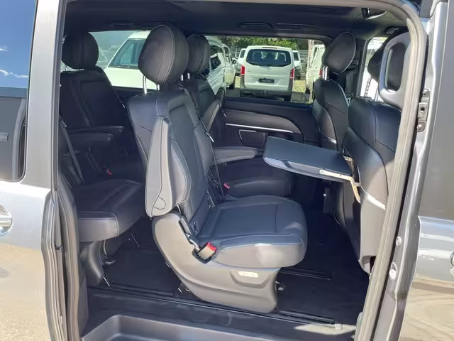 Mercedes-Benz V 300 d 4MATIC EXCLUSIVE AMG/MBUX/AIRMATIC/360°/DISTRONIC/PANO/BURMESTER V 300 - Bild 9