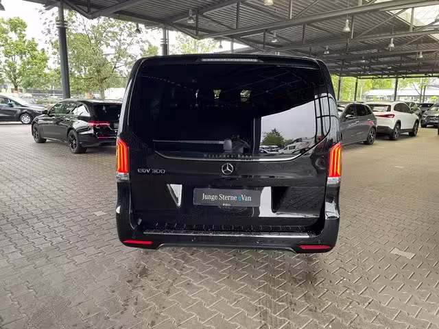 Mercedes-Benz EQV 300 EXTRALANG/AMG/AIRMATIC/MBUX/360°/DISTRONIC/LEDER EQV - Bild 7