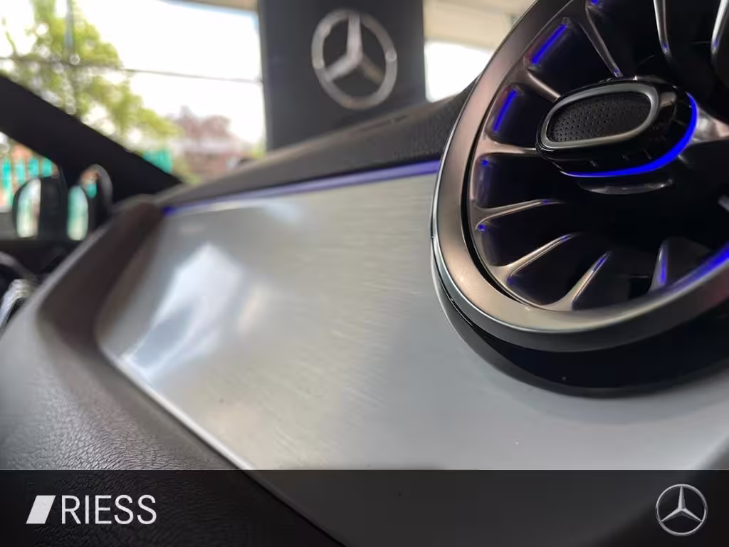 Mercedes-Benz GLA 200 AMG+PANO+AHK+MULTIBEAM+TOTWKL+KEYL+360°+ GLA 200 - Bild 12