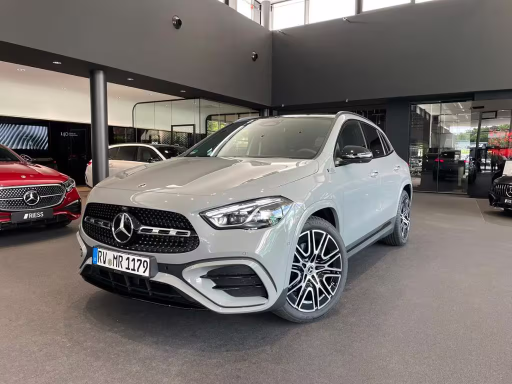 Mercedes-Benz GLA 200 AMG+PANO+AHK+MULTIBEAM+TOTWKL+KEYL+360°+ GLA 200 - Bild 2