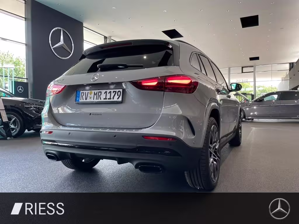Mercedes-Benz GLA 200 AMG+PANO+AHK+MULTIBEAM+TOTWKL+KEYL+360°+ GLA 200 - Bild 8