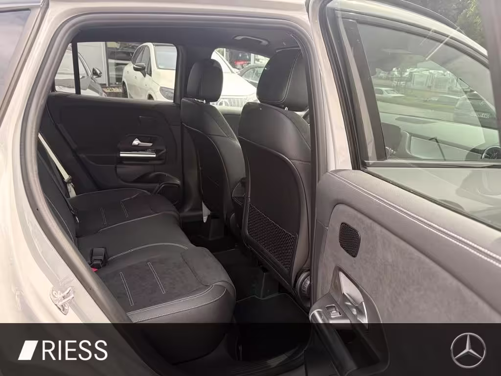 Mercedes-Benz GLA 200 360 ACC AHK AUT DynLicht Fernlichtass. GLA 200 - Bild 11