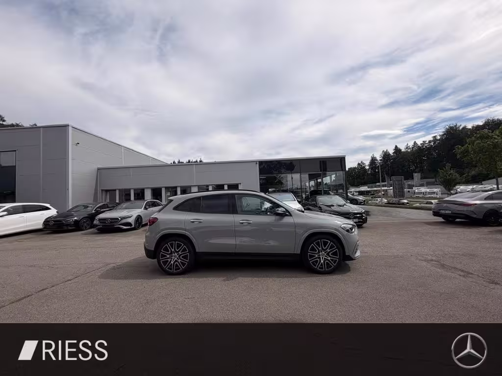 Mercedes-Benz GLA 200 360 ACC AHK AUT DynLicht Fernlichtass. GLA 200 - Bild 4