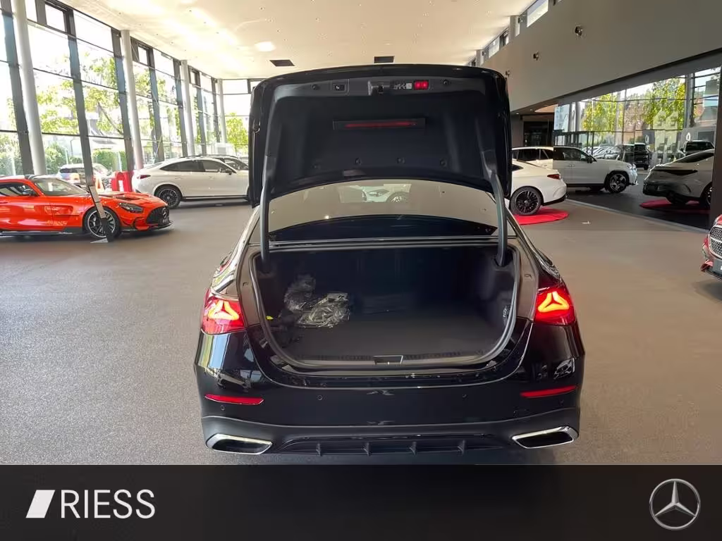 Mercedes-Benz E 400 e 4M AMG+PANO+HUD+AHK+AIRM+HA LENK+SUPERSC E 400 - Bild 19