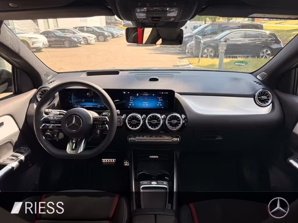 Mercedes-Benz AMG GLA 35 4MATIC 360 ACC AUT DynLicht HUD Kam. GLA 35 AMG - Bild 11