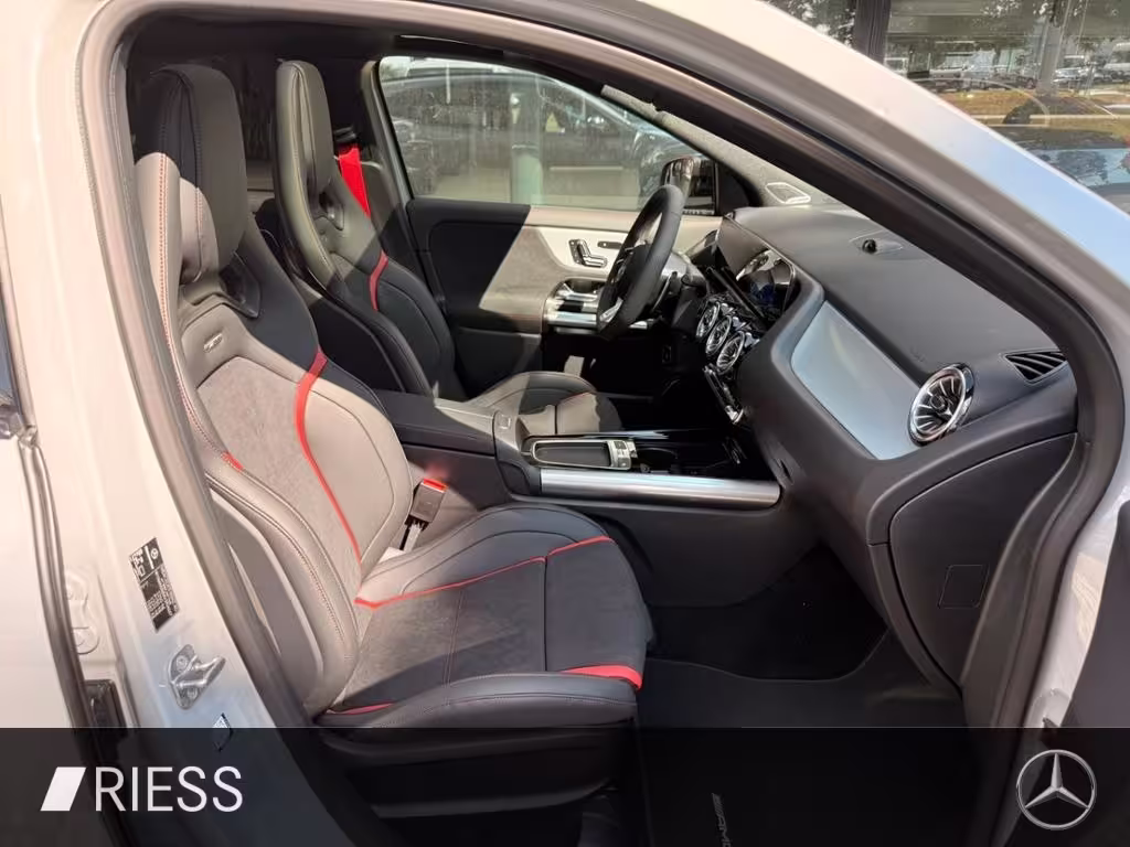 Mercedes-Benz AMG GLA 35 4MATIC 360 ACC AUT DynLicht HUD Kam. GLA 35 AMG - Bild 16