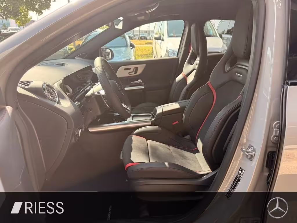 Mercedes-Benz AMG GLA 35 4MATIC 360 ACC AUT DynLicht HUD Kam. GLA 35 AMG - Bild 3