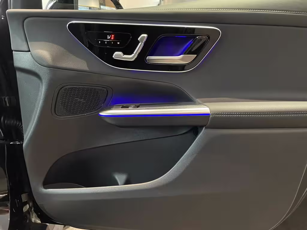 Mercedes-Benz GLC 200 AMG+PANO+AHK+DIGI LIGHT+DISTRONIC+360°+ - Bild 12