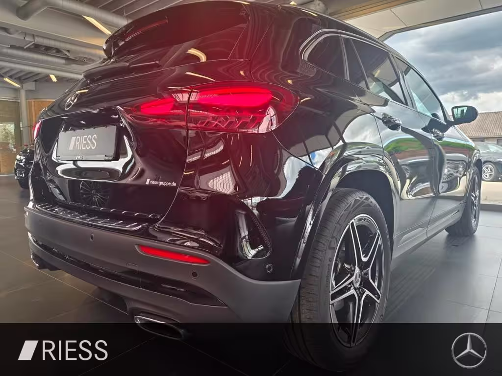 Mercedes-Benz GLA 200 AMG+AHK+HANDS-FREE+MULTIBEAM+19+360+UVM GLA 200 - Bild 7