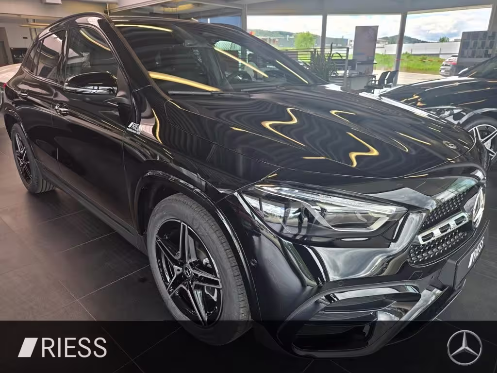 Mercedes-Benz GLA 200 AMG+AHK+HANDS-FREE+MULTIBEAM+19+360+UVM GLA 200 - Bild 8