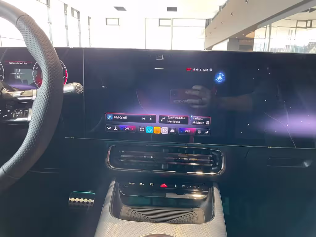 Mercedes-Benz CLA 200 AMG+SUPERSCREEN+DISTRONIC+MULTIBEAM+360° - Bild 14