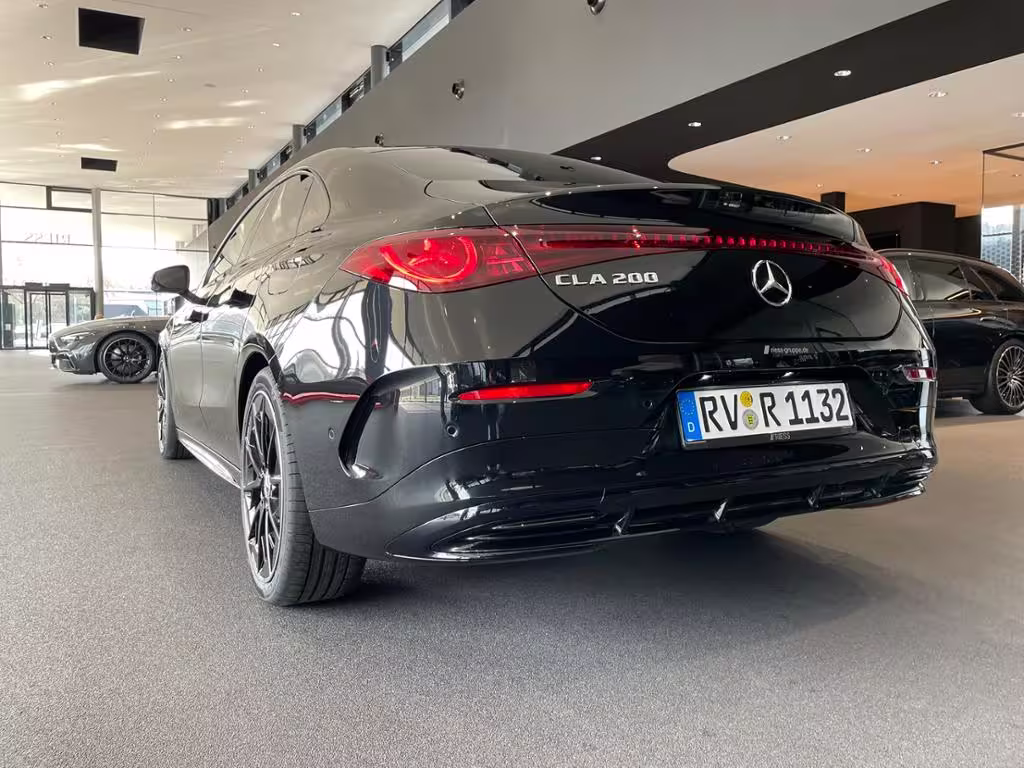 Mercedes-Benz CLA 200 AMG+SUPERSCREEN+DISTRONIC+MULTIBEAM+360° - Bild 16