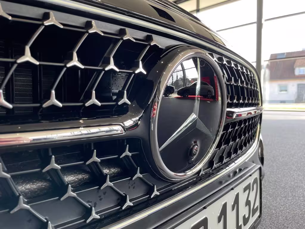 Mercedes-Benz CLA 200 AMG+SUPERSCREEN+DISTRONIC+MULTIBEAM+360° - Bild 17