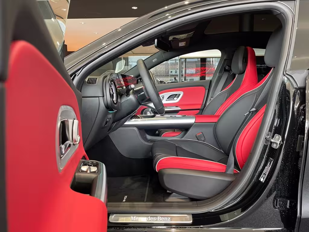 Mercedes-Benz CLA 200 AMG+SUPERSCREEN+DISTRONIC+MULTIBEAM+360° - Bild 2