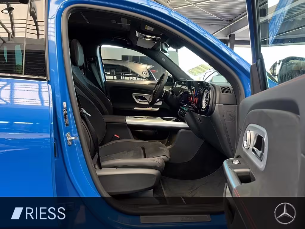 Mercedes-Benz GLB 200 AMG+AHK+PANO+SUPERSCREEN+19+NIGHT+CARBON GLB 200 - Bild 10