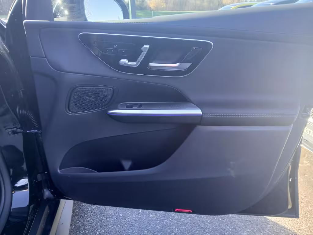 Mercedes-Benz GLC 200 4M AMG+PANO+AHK+DIGI LIGHT+DISTRONIC - Bild 11