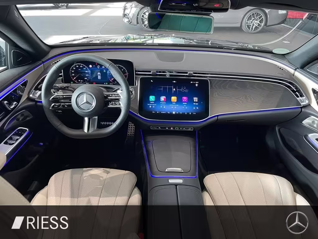 Mercedes-Benz E 220 d T 4M AMG+PANO+AHK+AIRMATIC+DISTR+DIGI L+ E 220 - Bild 14