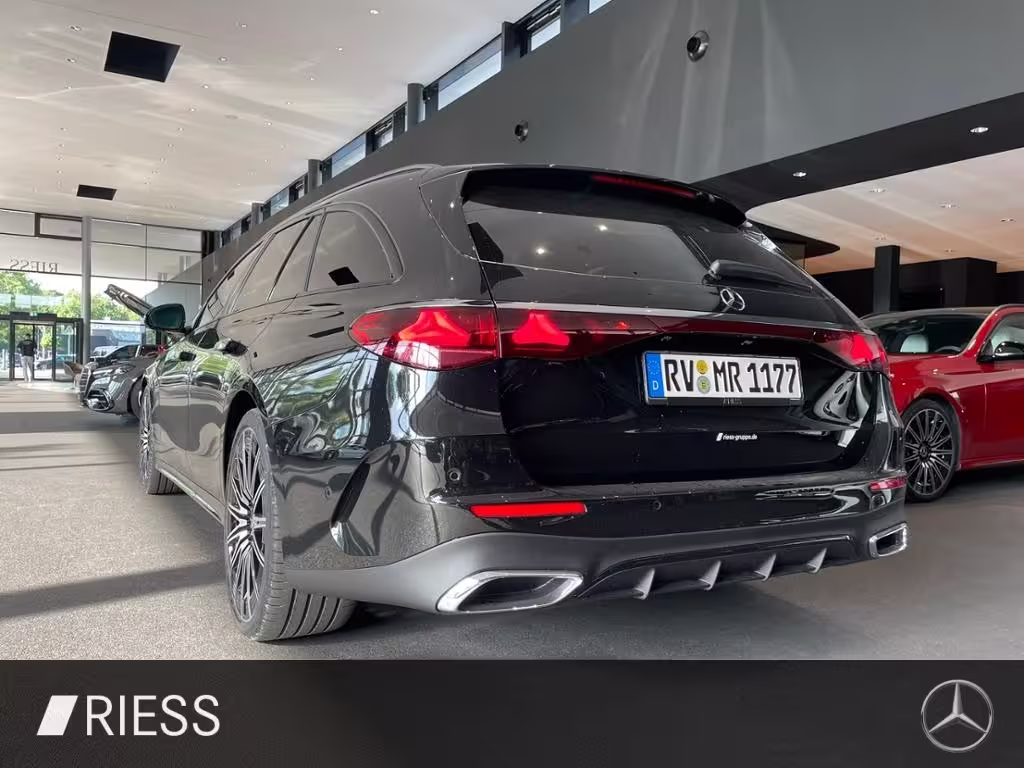 Mercedes-Benz E 220 d T 4M AMG+PANO+AHK+AIRMATIC+DISTR+DIGI L+ E 220 - Bild 19