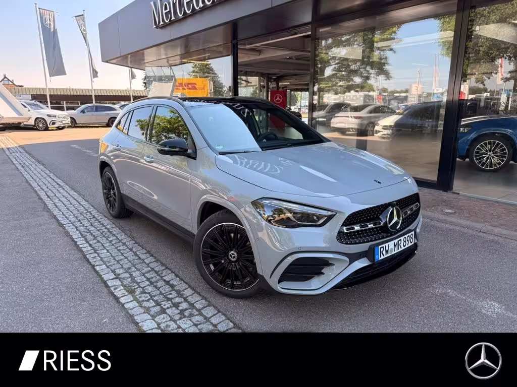 Mercedes-Benz GLA 200 d 4MATIC 360 ACC AHK AUT DynLicht Kam.
