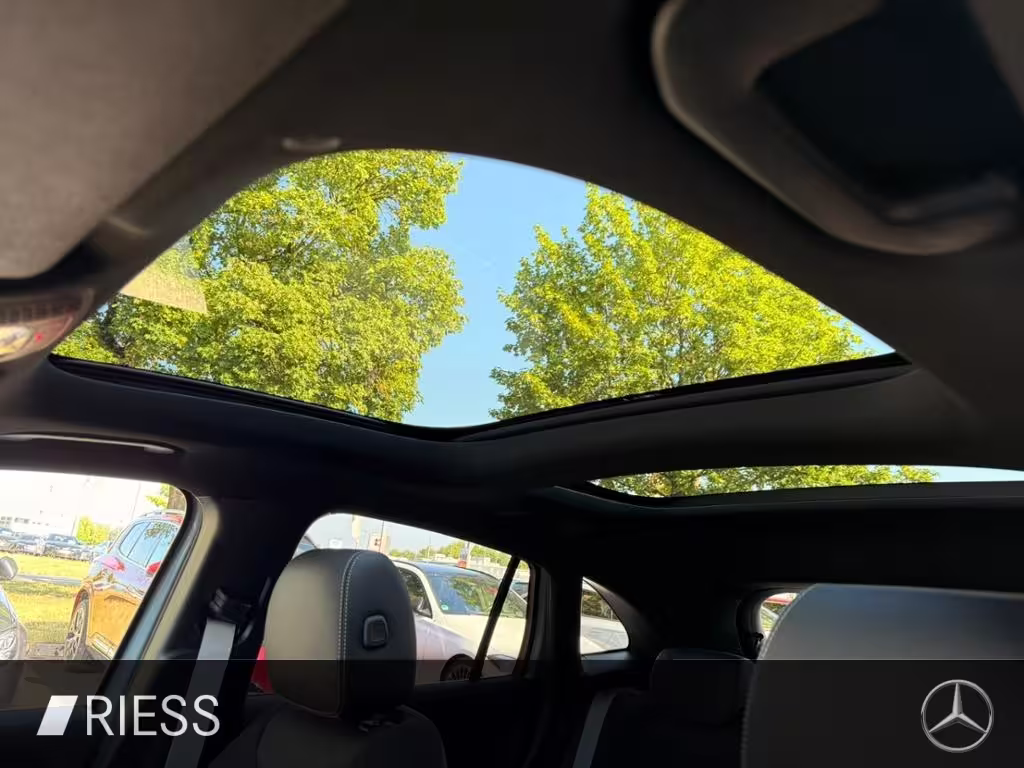 Mercedes-Benz GLA 200 d 4M AMG+AHK+PANO+360°+MULTIB+20+DISTRO GLA 200 - Bild 11