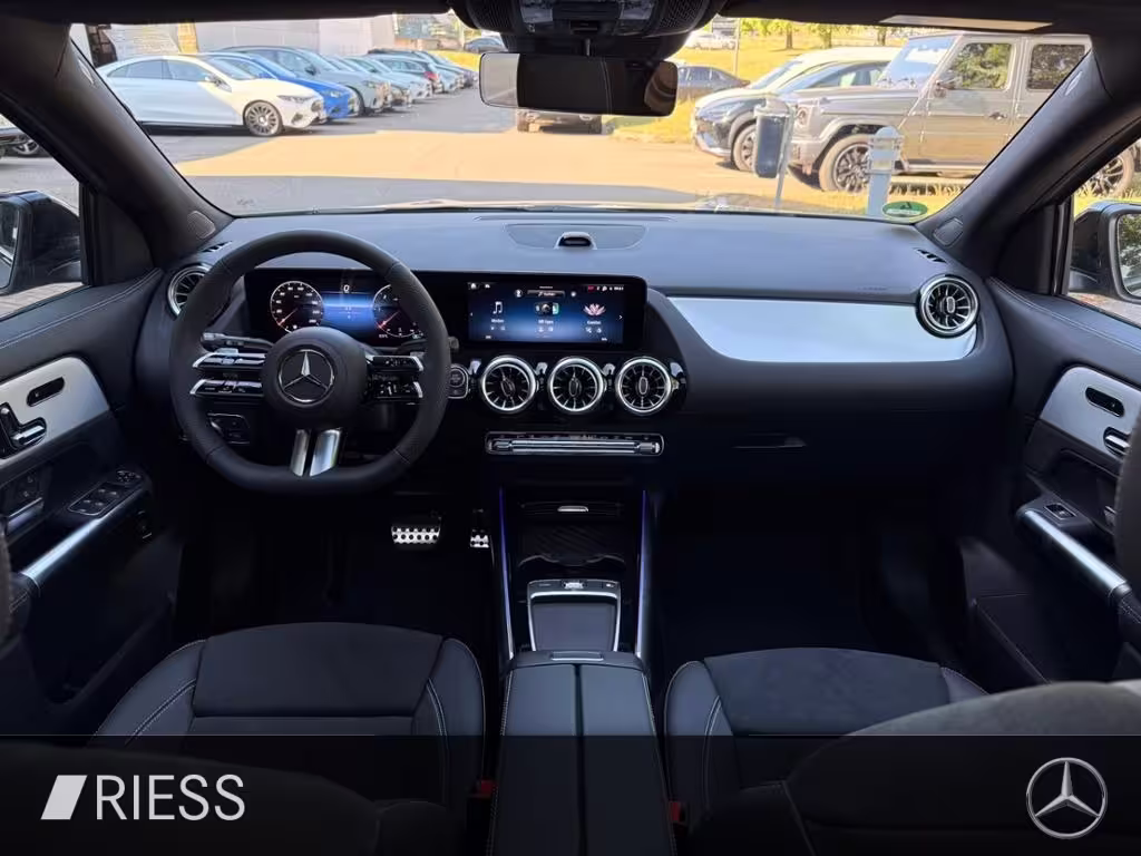 Mercedes-Benz GLA 200 d 4M AMG+AHK+PANO+360°+MULTIB+20+DISTRO GLA 200 - Bild 12