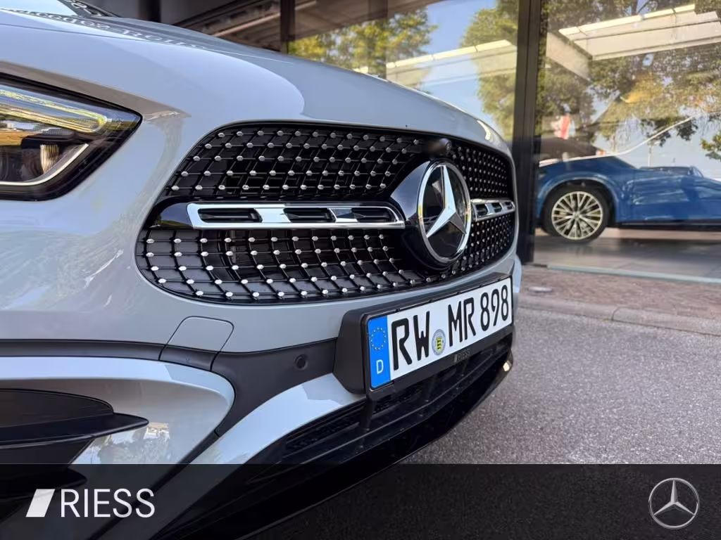 Mercedes-Benz GLA 200 d 4M AMG+AHK+PANO+360°+MULTIB+20+DISTRO GLA 200 - Bild 18