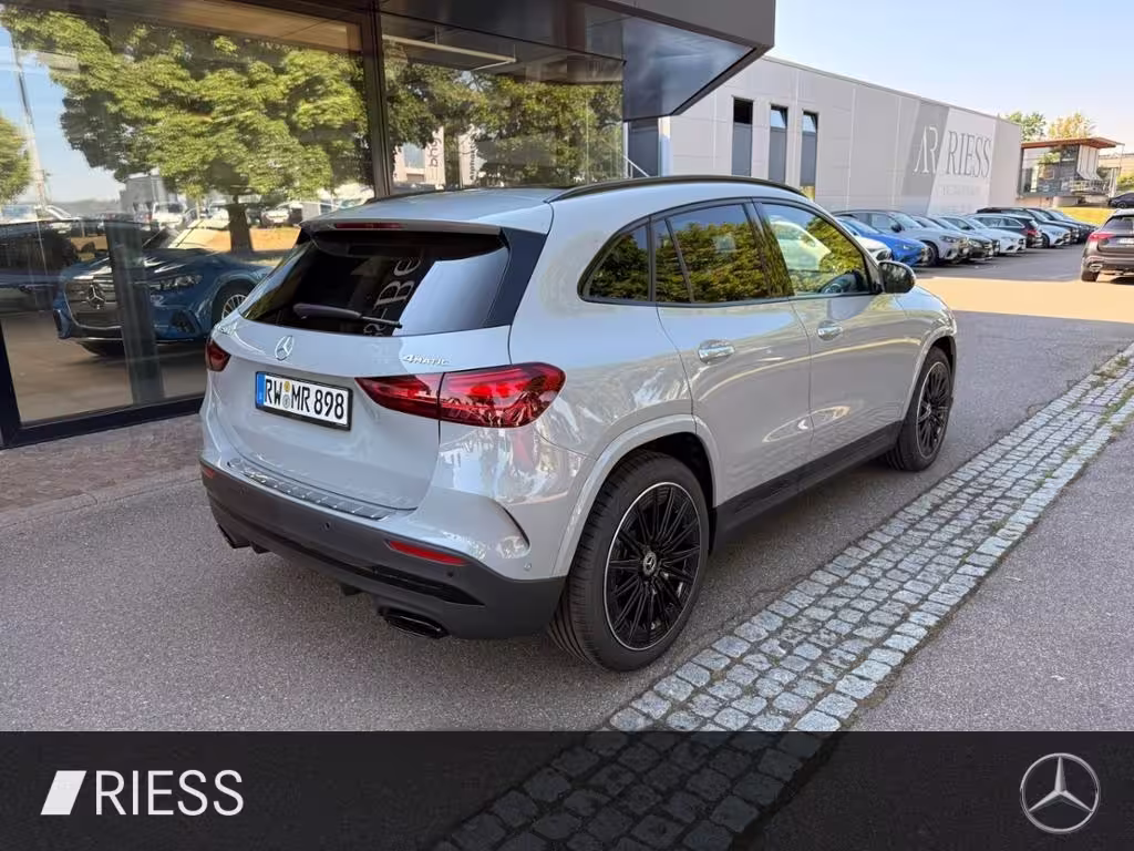 Mercedes-Benz GLA 200 d 4M AMG+AHK+PANO+360°+MULTIB+20+DISTRO GLA 200 - Bild 7
