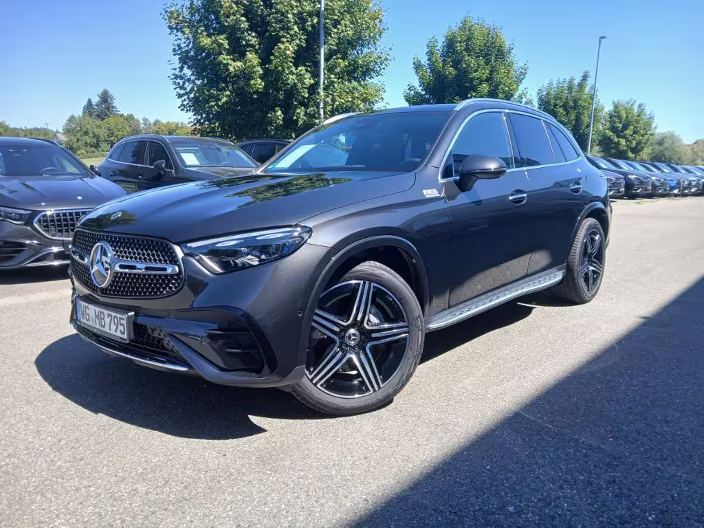 Mercedes-Benz GLC 200 4M AMG+PANO+AHK+DISTR+DIGI L+KEYLESS+360 GLC 200 - Bild 2