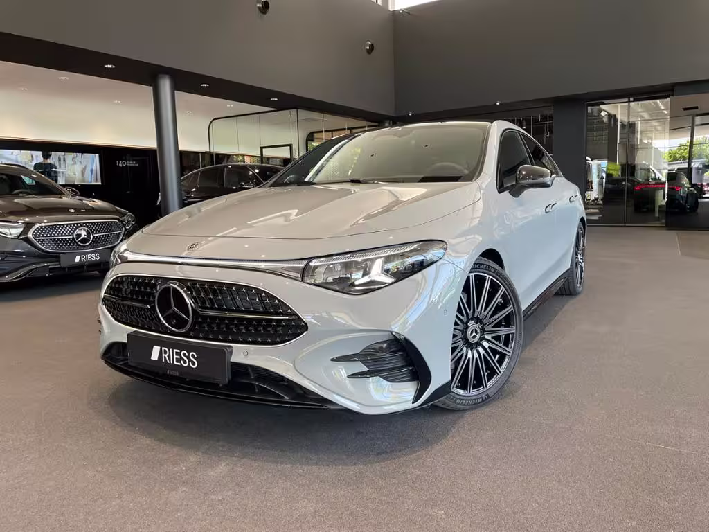 Mercedes-Benz CLA 220 4MATIC AHK AUT DynLicht Fernlichtass. LM CLA 220 - Bild 2