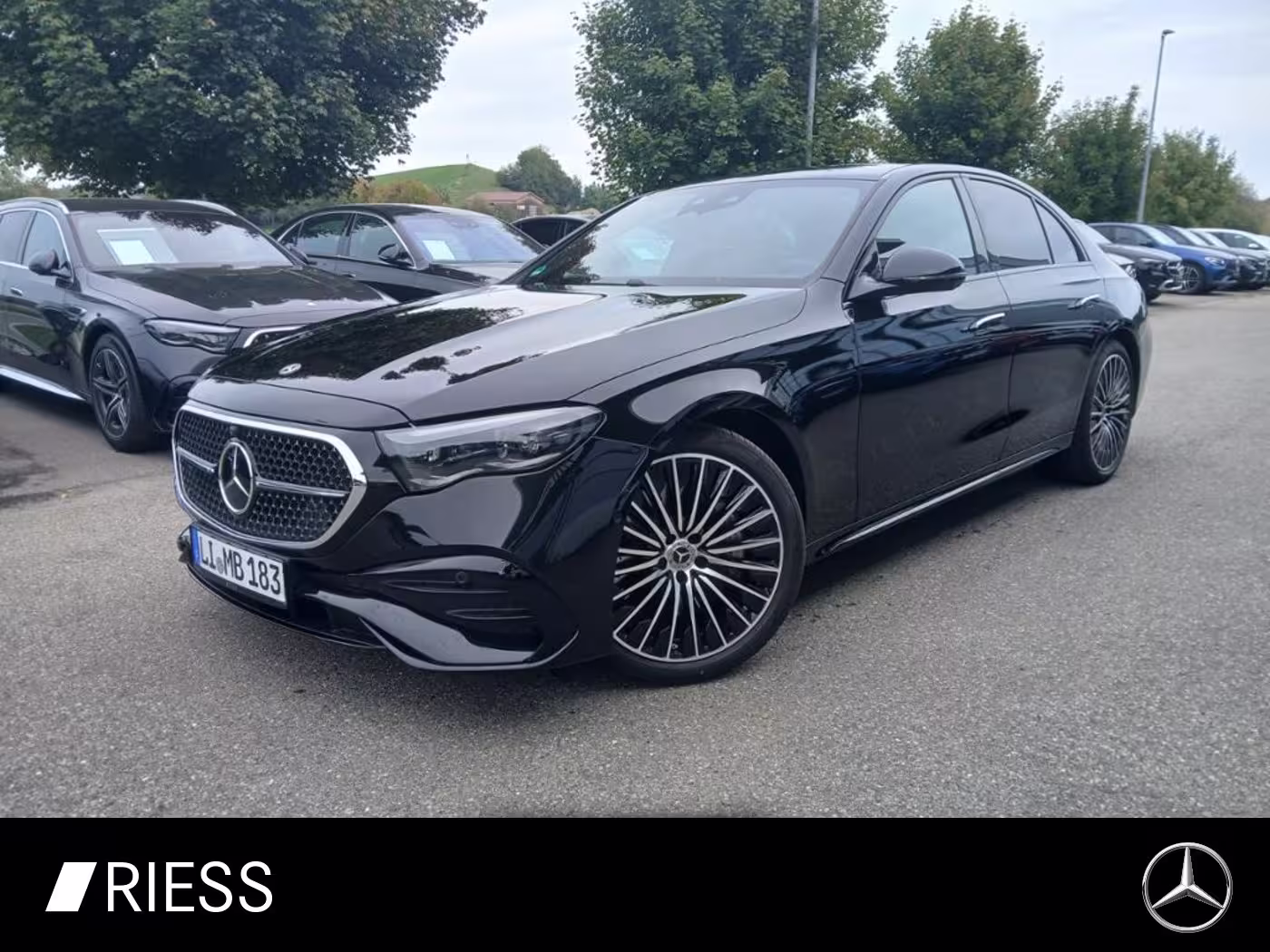 Mercedes-Benz E 200 AMG+PANO+DISTRONIC+DIGI L+KEYL+BURM 4D+360
