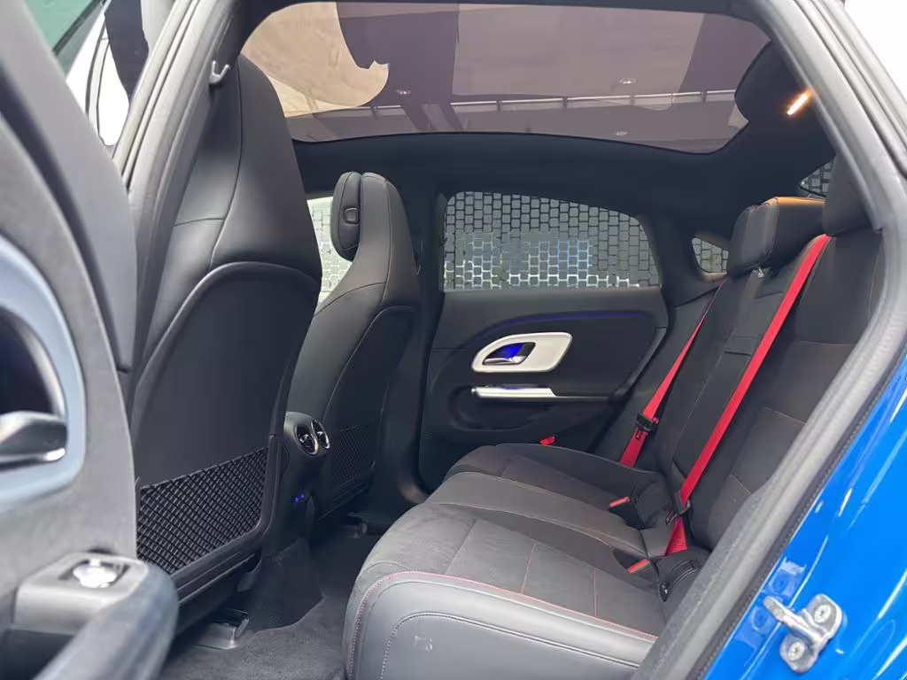 Mercedes-Benz CLA 350 4M EQ AMG+AHK+PANO+HANDS-FREE+AUGM+19+ CLA 350 - Bild 4