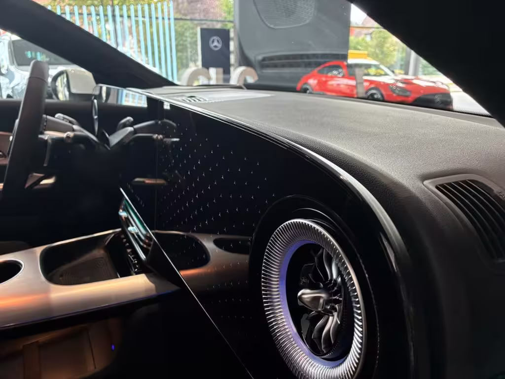 Mercedes-Benz CLA 200 EQ SB AMG+AHK+HUD+DISTR+KEYL+MULTIBEAM+ CLA 200 Shooting Brake - Bild 12