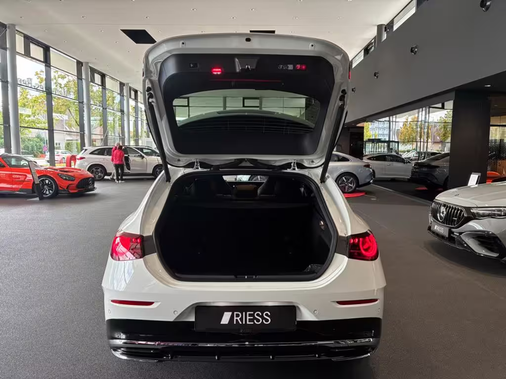Mercedes-Benz CLA 200 EQ SB AMG+AHK+HUD+DISTR+KEYL+MULTIBEAM+ CLA 200 Shooting Brake - Bild 15