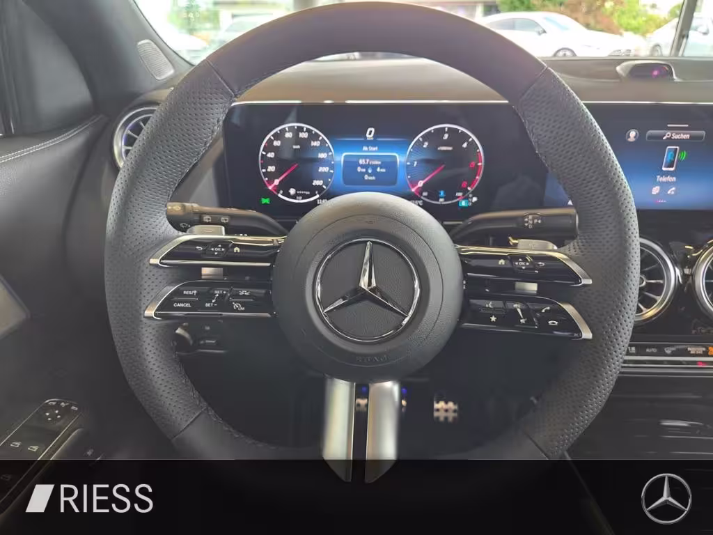 Mercedes-Benz GLA 200 d 4MATIC 360 ACC AHK AUT DynLicht Kam. GLA 200 - Bild 13