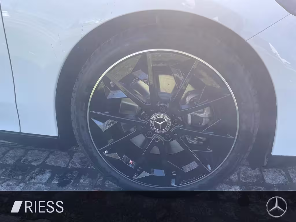 Mercedes-Benz CLA 200 4MATIC AHK AUT DynLicht Fernlichtass. LM CLA 200 - Bild 9