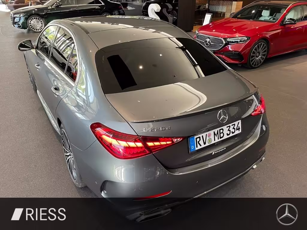 Mercedes-Benz C 220 d AMG+AHK+DISTR+DIGI L+TOTWKL+MEM+KEYL+360 C 220 - Bild 7