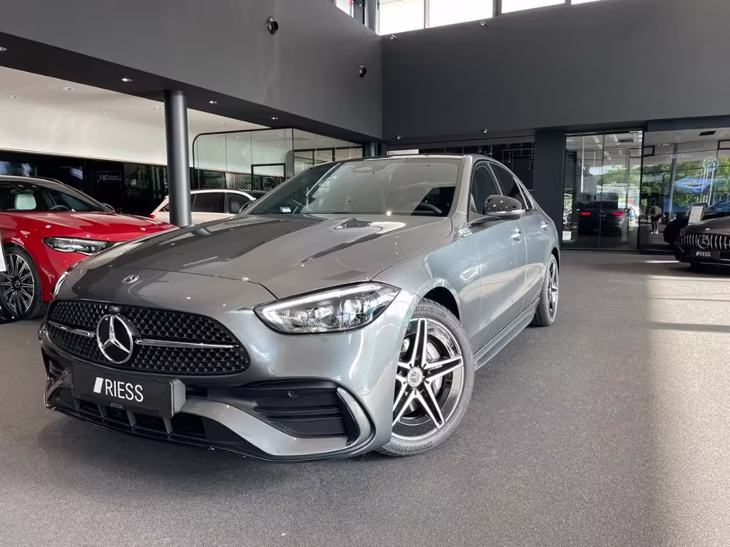 Mercedes-Benz C 300 AMG+PANO+AHK+HUD+DISTR+KEYL+DIGI L+MEM+360 C 300 - Bild 2