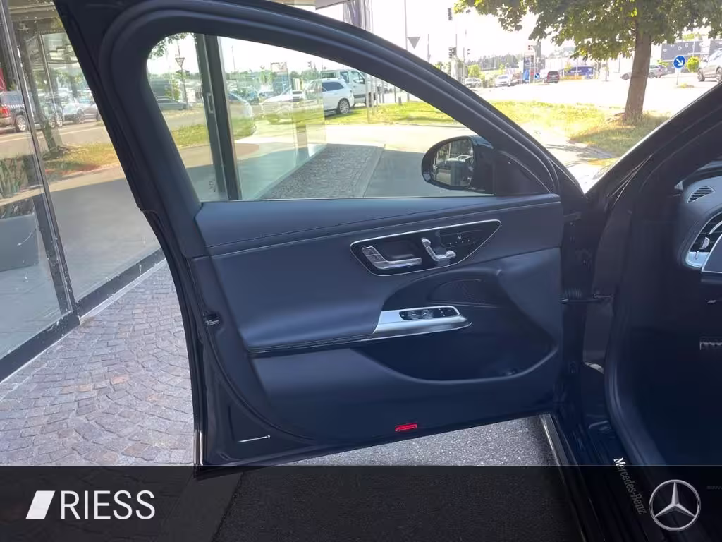 Mercedes-Benz E 300 de 4M T AMG+AHK+PANO+20+DIGITAL-LIGHT+360 E 300 - Bild 3