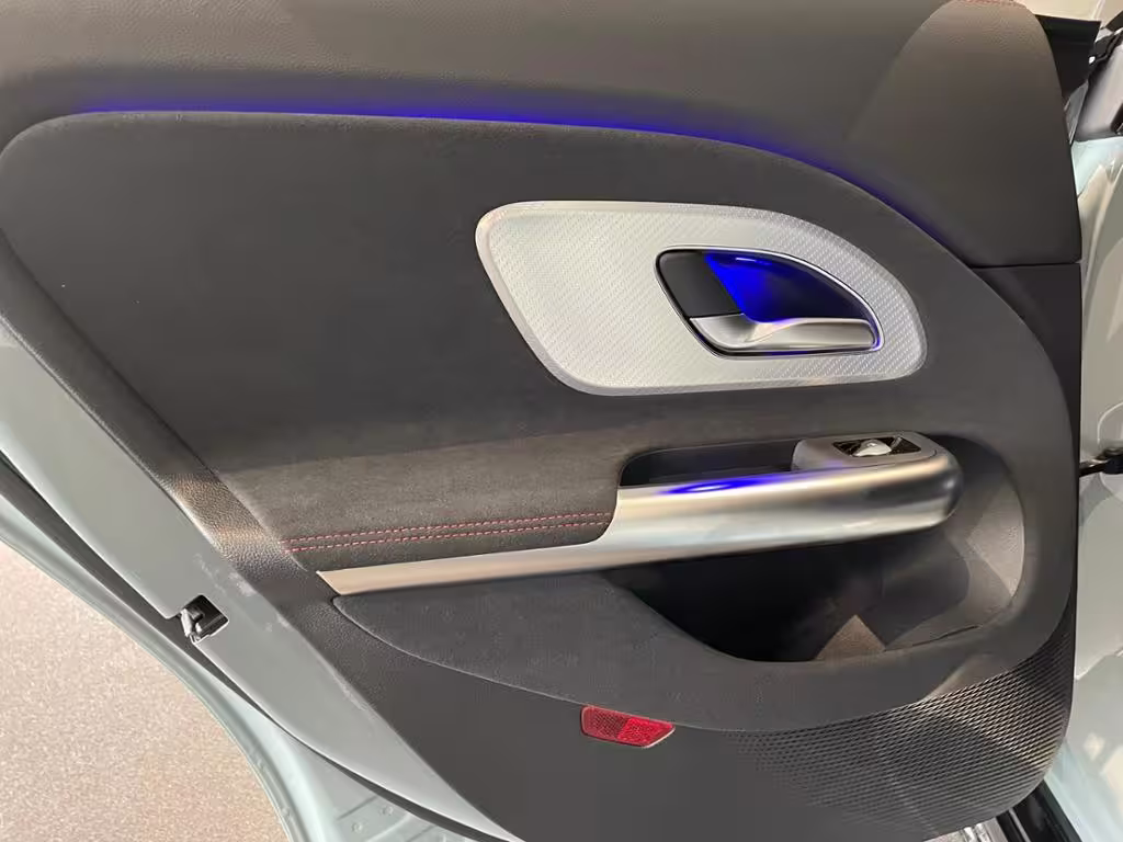 Mercedes-Benz CLA 200 AMG+SUPERSCREEN+MULTIBEAM+KEYL+PANO+MEM+ - Bild 5