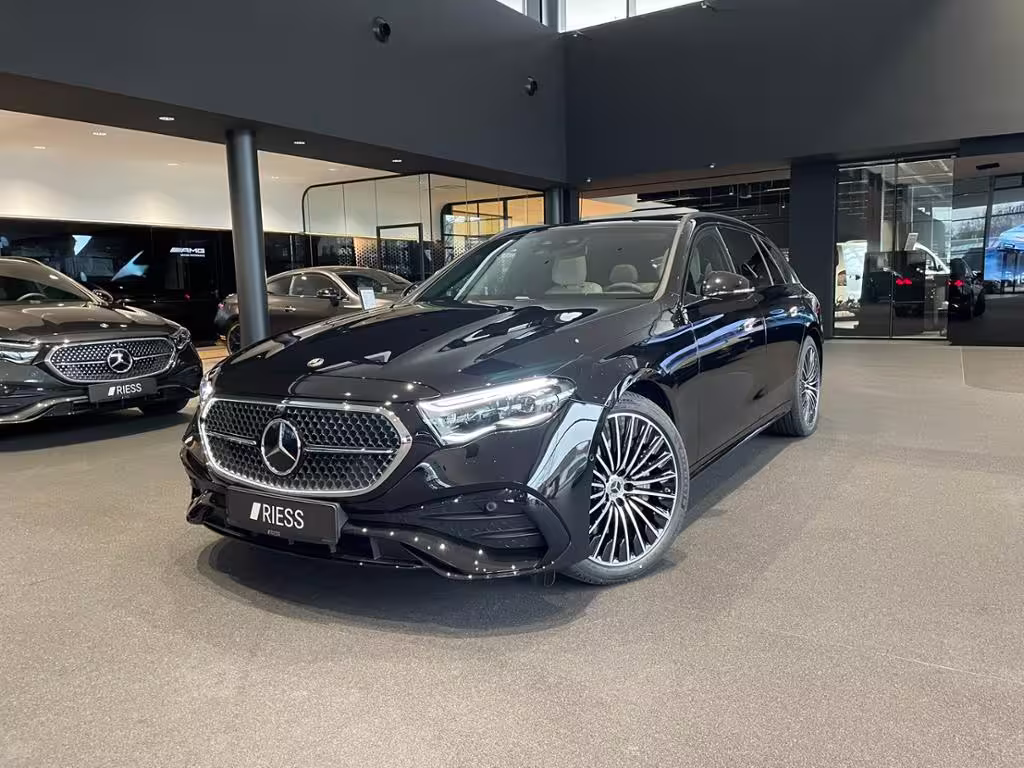 Mercedes-Benz E 300 de T 4M AMG+PANO+AHK+HUD+DISTRONIC+KEYLESS