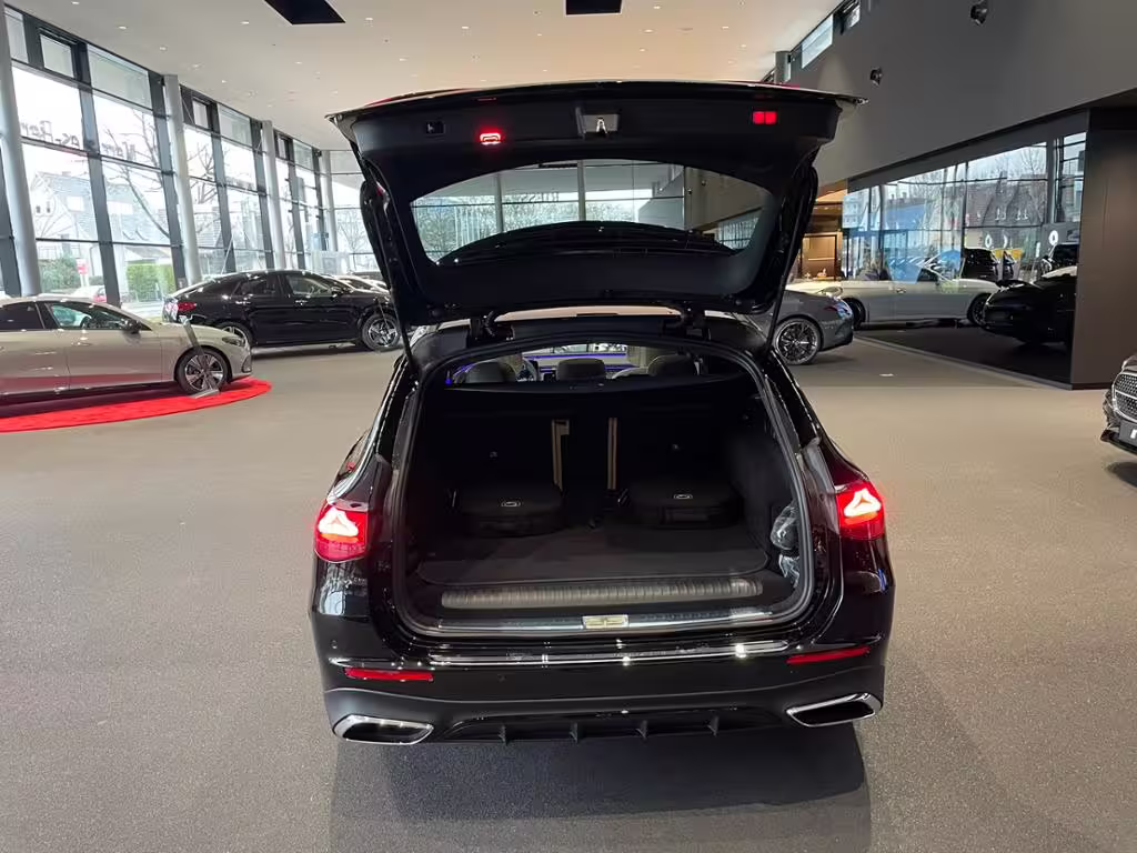 Mercedes-Benz E 300 de T 4M AMG+PANO+AHK+HUD+DISTRONIC+KEYLESS - Bild 18