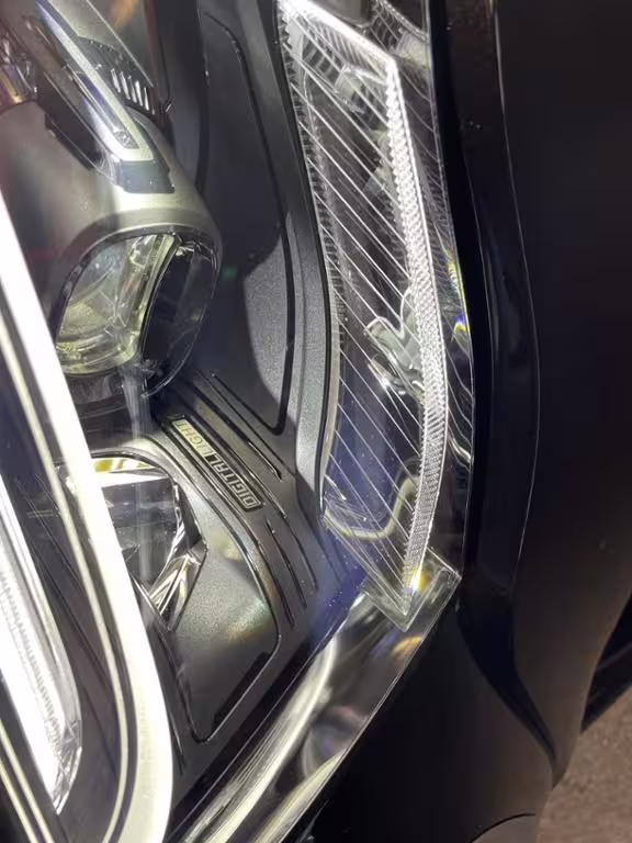 Mercedes-Benz E 300 de T 4M AMG+PANO+AHK+HUD+DISTRONIC+KEYLESS - Bild 20