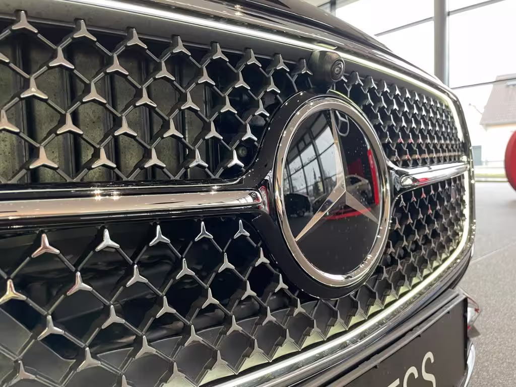 Mercedes-Benz E 300 de T 4M AMG+PANO+AHK+HUD+DISTRONIC+KEYLESS - Bild 21