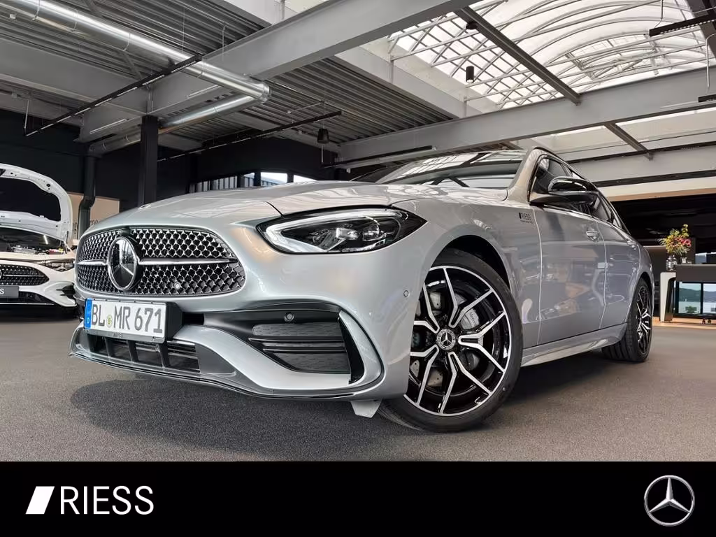 Mercedes-Benz C 220 d 4MATIC T-Modell AMG+AHK+PANO+360+MEM+19